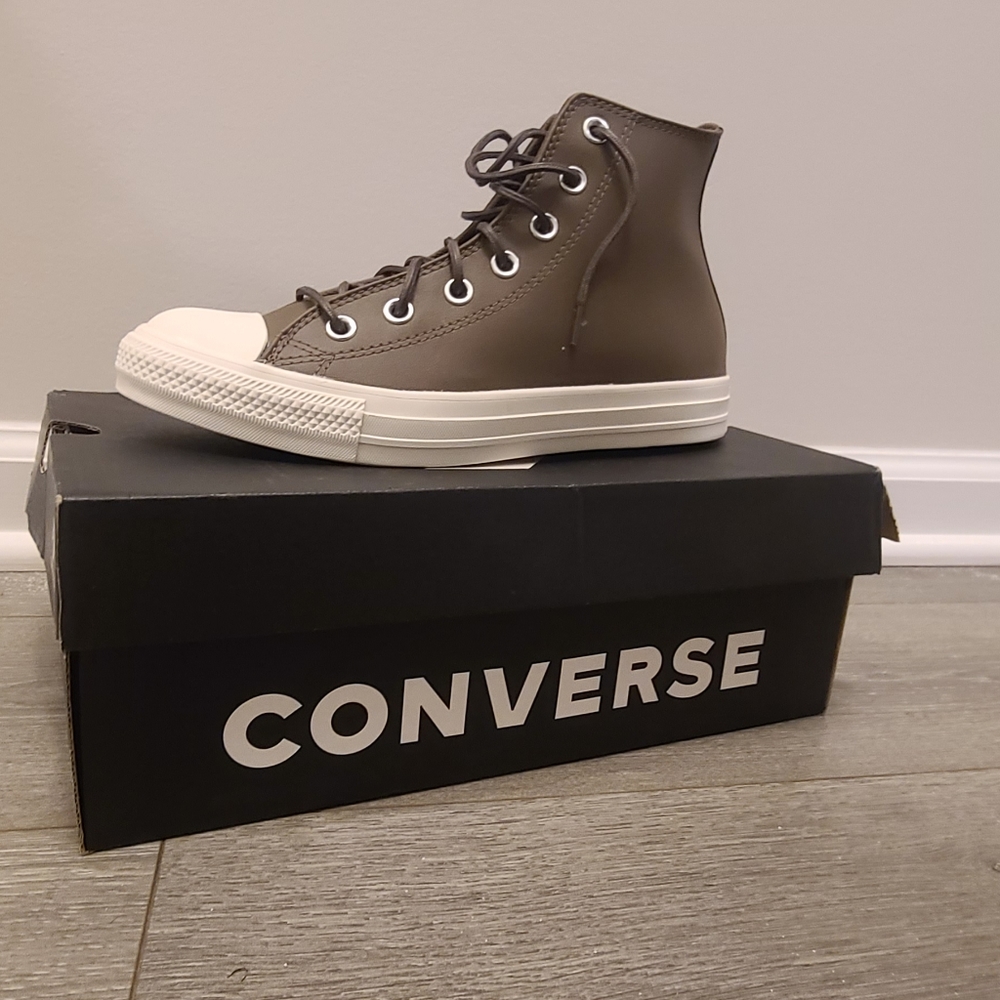 SPECIAL EDITION! CHUCK TAYLOR ALL STAR ENGINE SMOKE Leather Converse